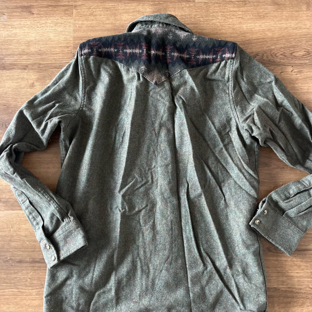 Pendleton Wool Button Up - image 5